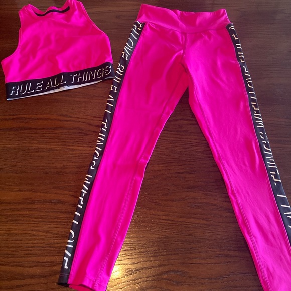 Pam & Gela Do All Things with Love Workout Set - Picture 3 of 9